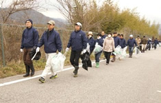 IMAGE:Participation in the Inukami River Clean Strategy 2